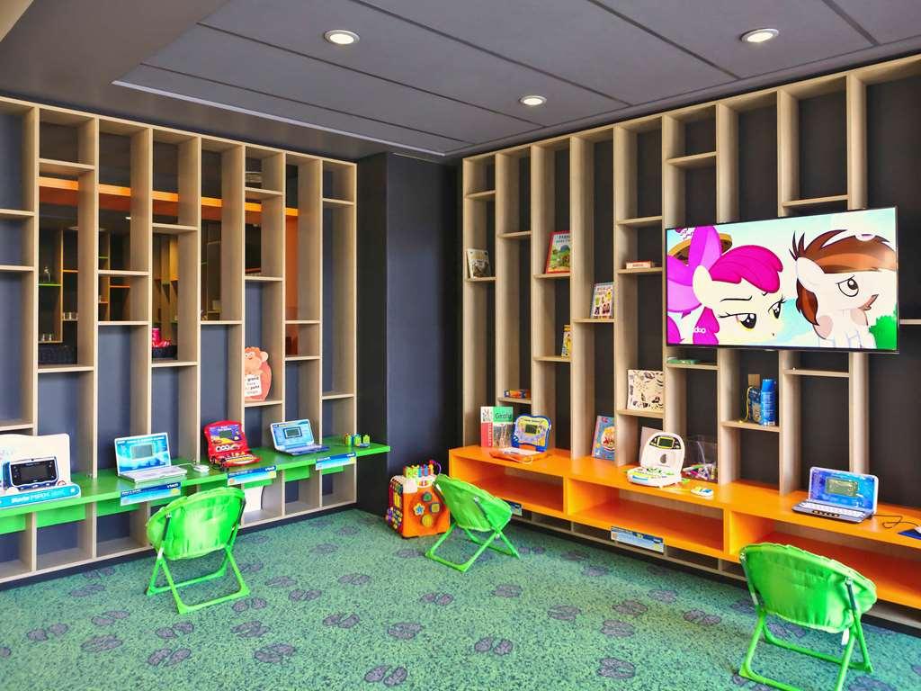 Ibis Styles Moulins Centre Hotel Удобства снимка